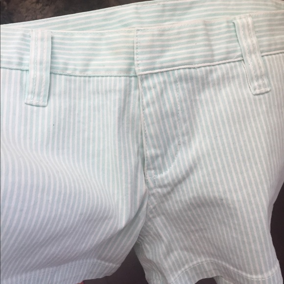 Shorts - Picture 6 of 8